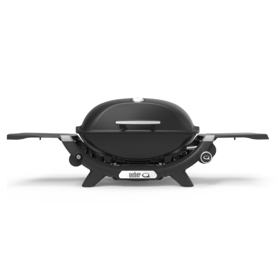 Mid sized weber Q bbq with black lind and temprature guage with a midnight black hood